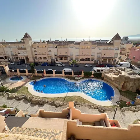 公寓 Cozy House - La Marina - Pool - Parking 塔里法